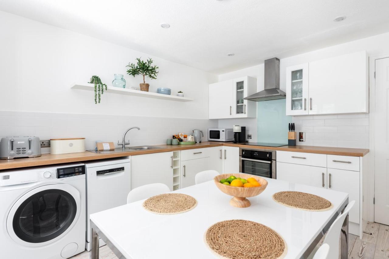 Appartamento Hideaway - Exclusive Marina Development, Town Centre, With Parking Falmouth Esterno foto